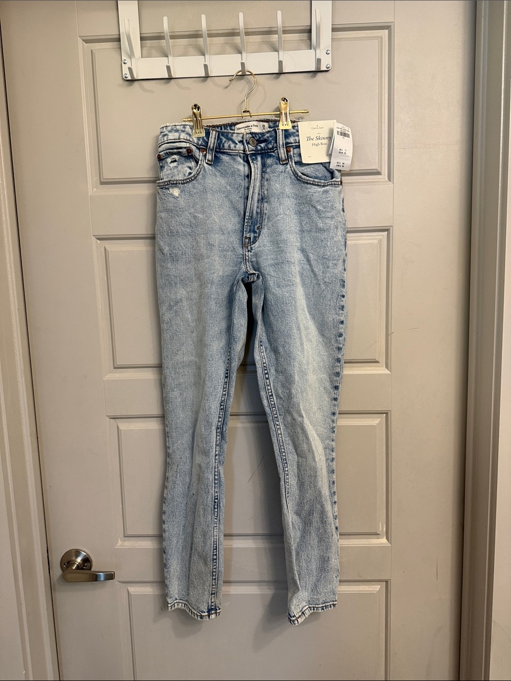 NWT Abercrombie & Fitch The Skinny high rise curve love jeans